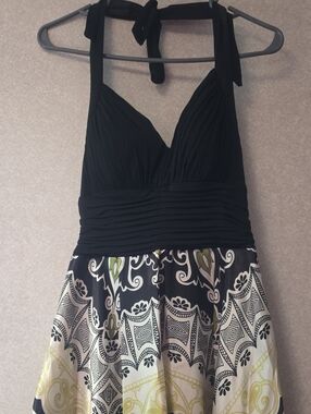 Signature by Sangria Black Dress with Green Patterned Lining